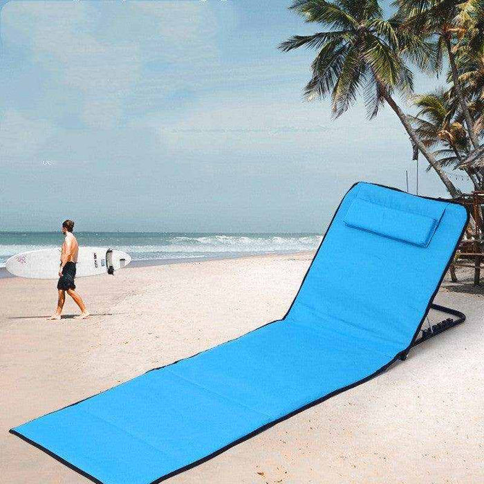 Foldable outdoor beach mat in blue Oxford cloth with adjustable gear for single person use