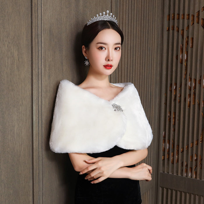 Autumn And Winter Women Plus Size Fleece Lined Padded Warm Keeping Imitation Fur Fur Shawl