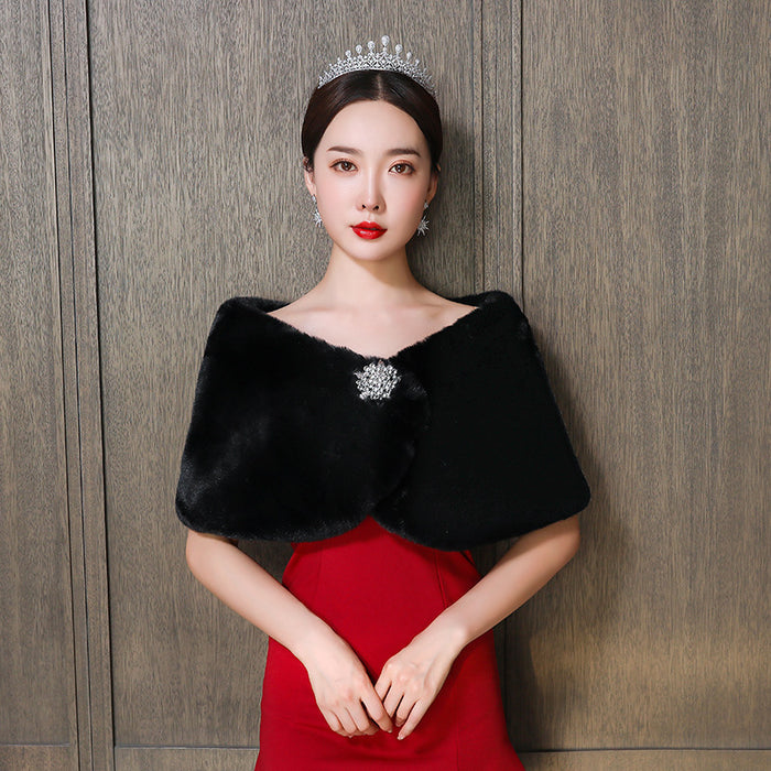 Autumn And Winter Women Plus Size Fleece Lined Padded Warm Keeping Imitation Fur Fur Shawl